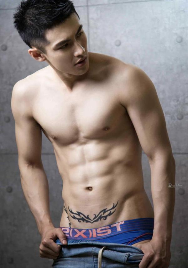 VIRILE-No.02-ebook--bts-video